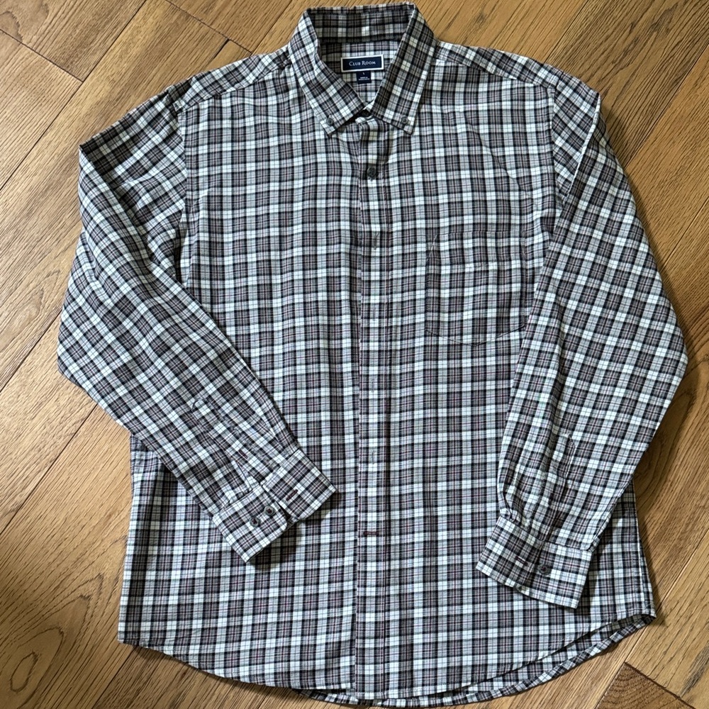 Club Room Men's Plaid Button-Down Shirt in Brown and Cream